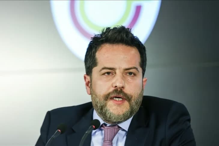 Galatasaray eski yöneticisi Erden Timur tahliye edildi 