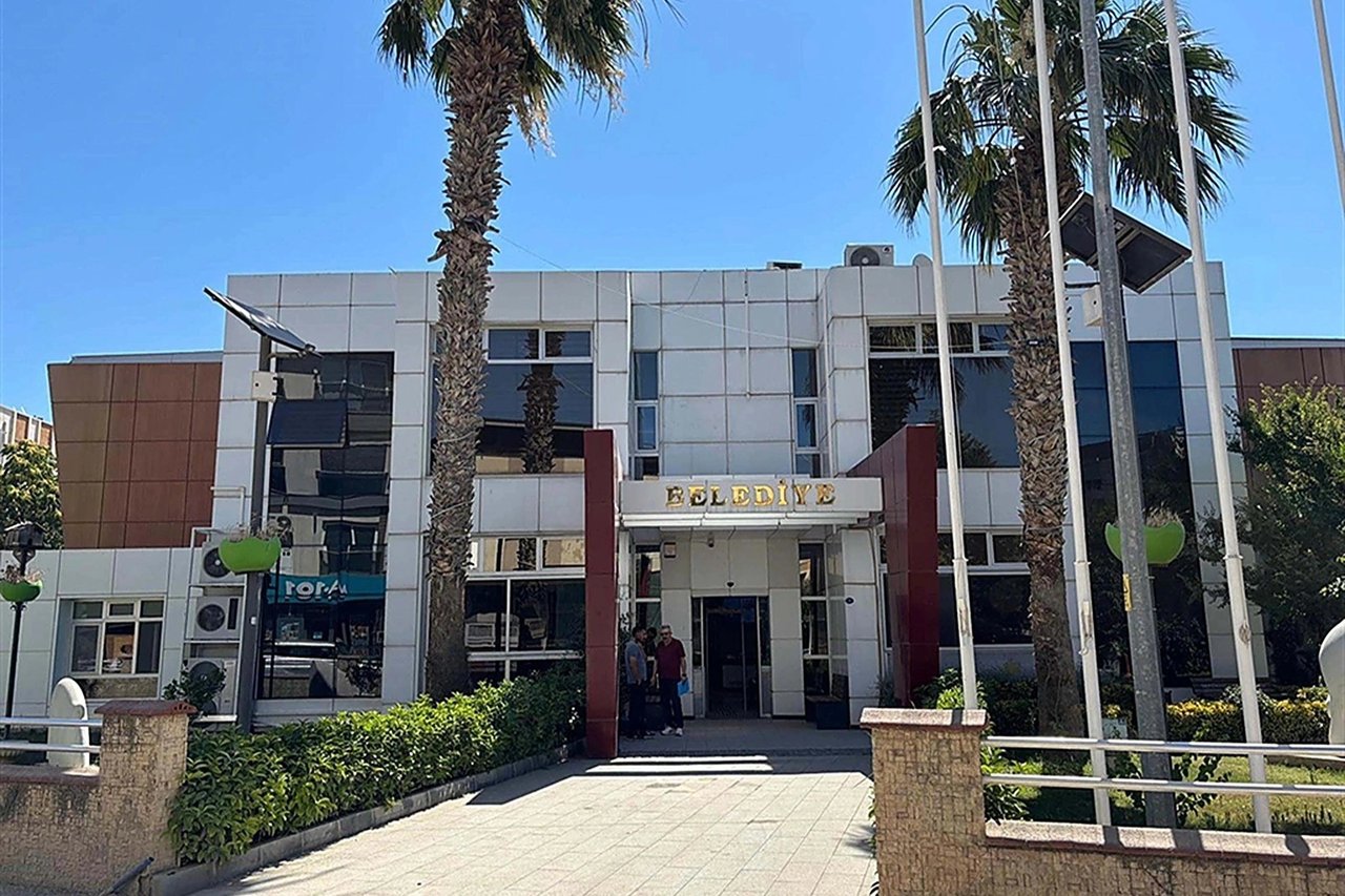 Seferihisar Belediyesi’nde ‘rüşvet’ soruşturmasında yeni operasyon; 43 gözaltı