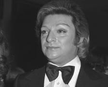 Türk sanat güneşi: Zeki Müren