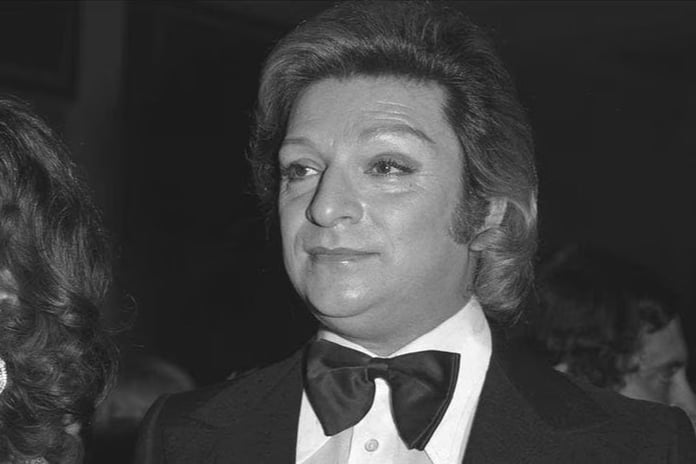 Türk sanat güneşi: Zeki Müren