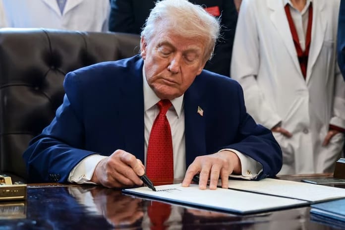 Trump’tan Rus petrolüne yaptırım hamlesi