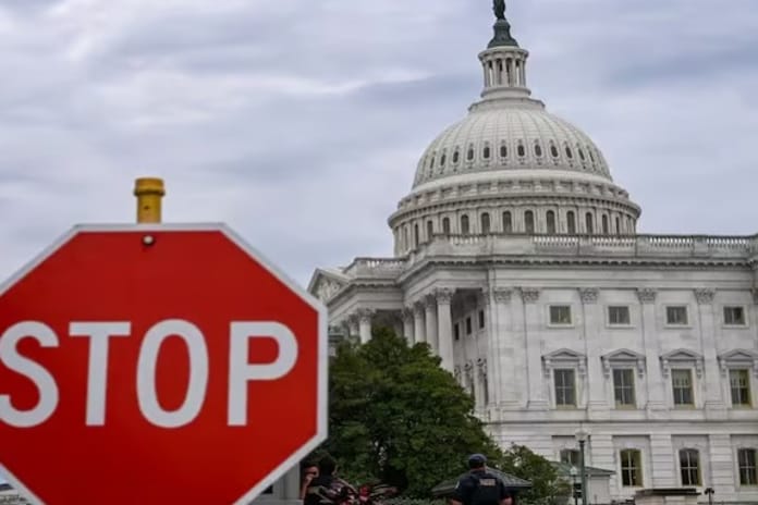 Bütçe krizi ABD hükümetini kapadı