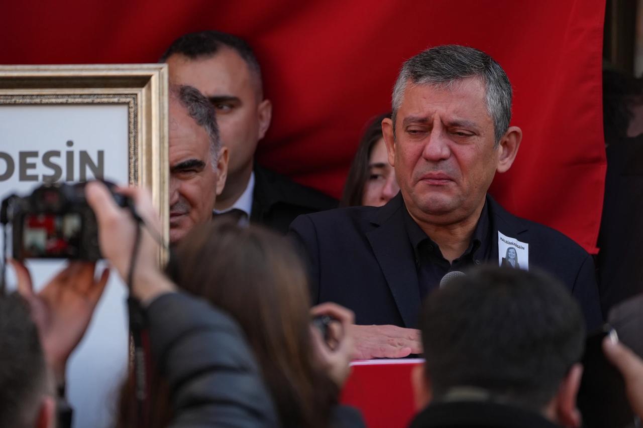 Şehzadeler Belediye Başkanı Gülşah Durbay son yolculuğuna uğurlandı 