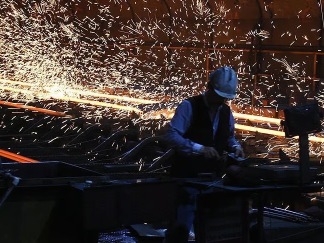 Türkiye ekonomisi yılın ikinci çeyreğinde yüzde 4,8 ile beklentilerin üzerinde büyüdü