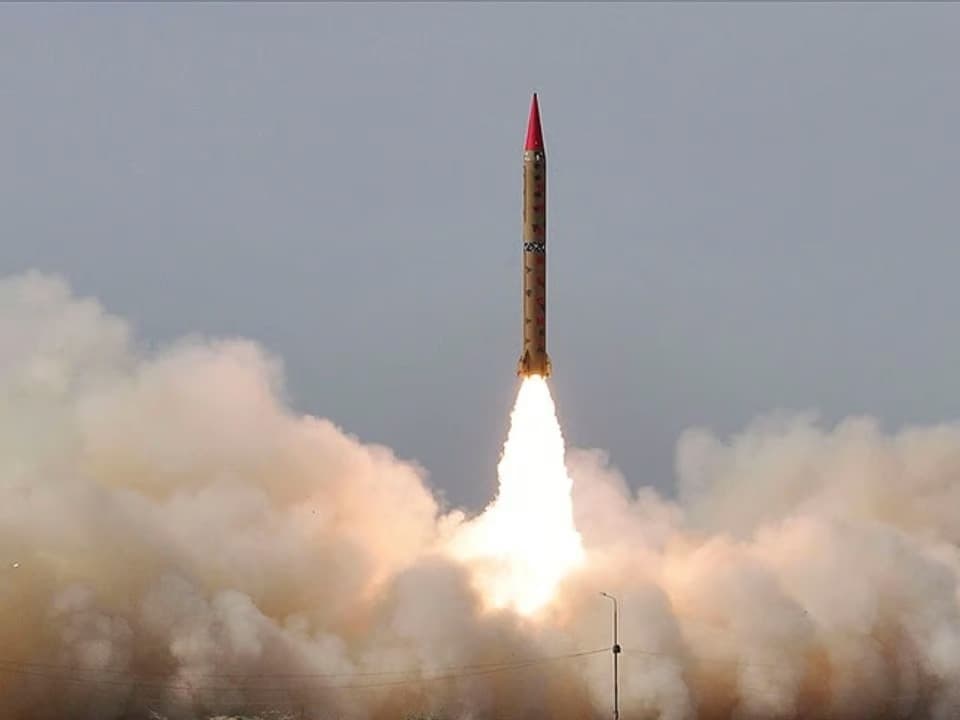 Pakistan yeni füze kuvveti kurdu
