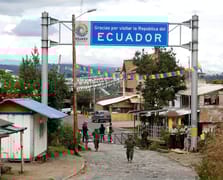 Ekvador Kolombiya petrolünün ülkesine taşınma tarifesini yüzde 900 artırdı