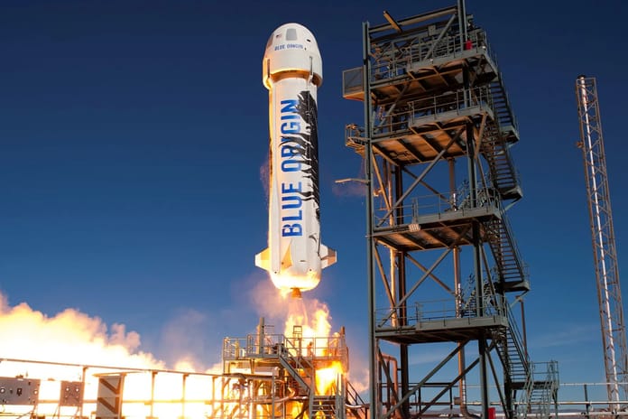 Bezos’un Blue Origin’i uydu interneti yarışında SpaceX’e meydan okuyor