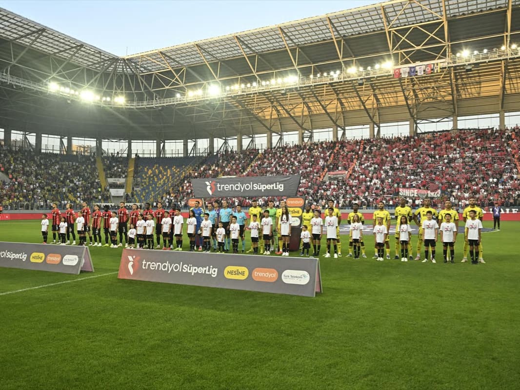 Süper Lig'de erteleme maçları