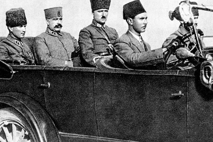 Tarihte Bugün: İzmir düşman işgalinden kurtuldu