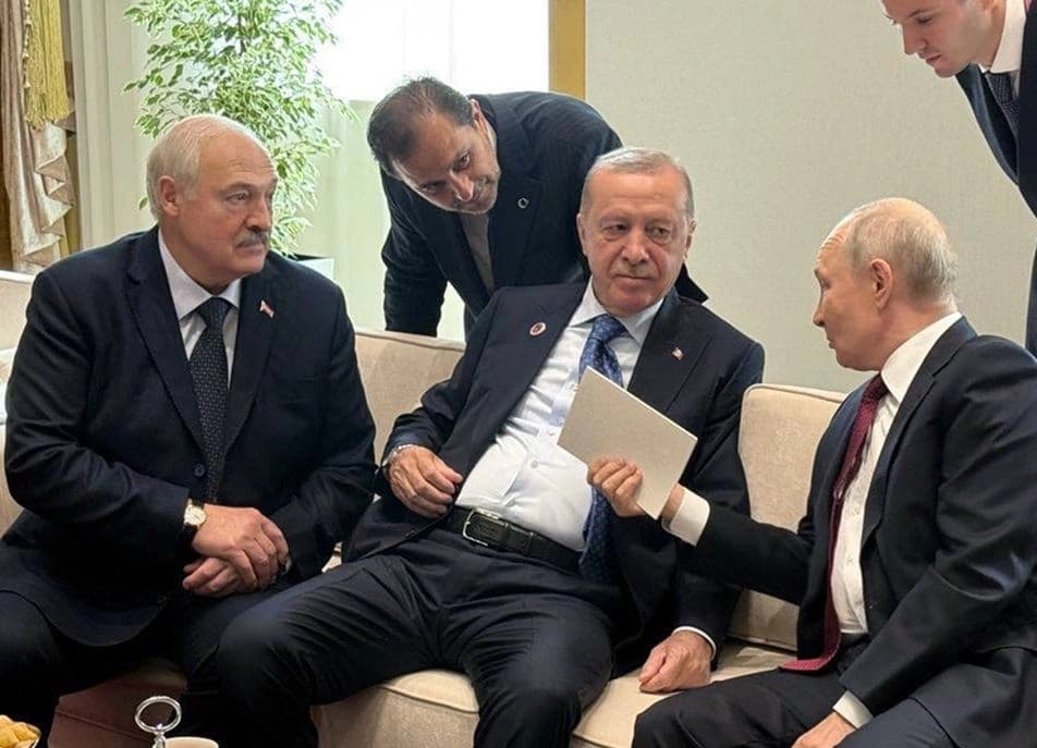 Putin ve Lukaşenko ile samimi diyalog