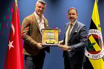 Yeşilay'dan Fenerbahçe Başkanı Sadettin Saran'a ziyaret