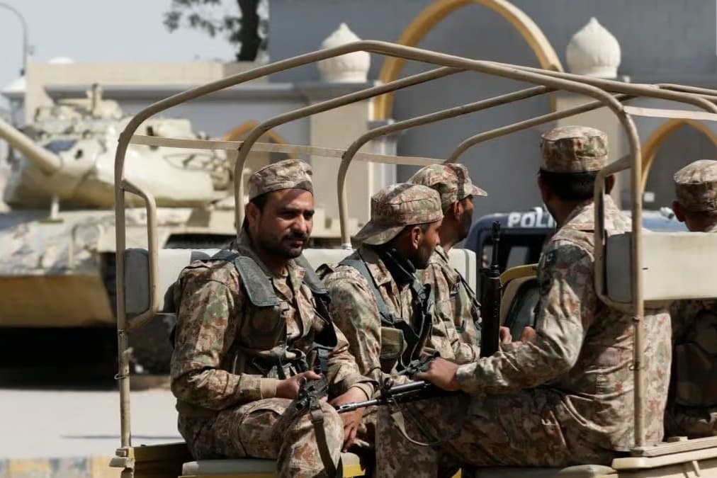 Pakistan ordusu Hayber Pahtunhva'da Hindistan destekli 15 "Teröristin" etkisiz hale getirildiğini açıkladı