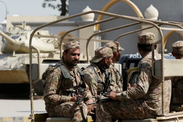 Pakistan ordusu Hayber Pahtunhva'da Hindistan destekli 15 "Teröristin" etkisiz hale getirildiğini açıkladı