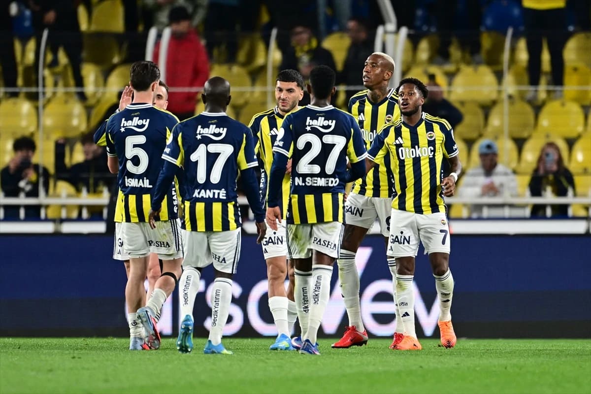 Fenerbahçe Şampiyonlar Ligi vizesi arıyor