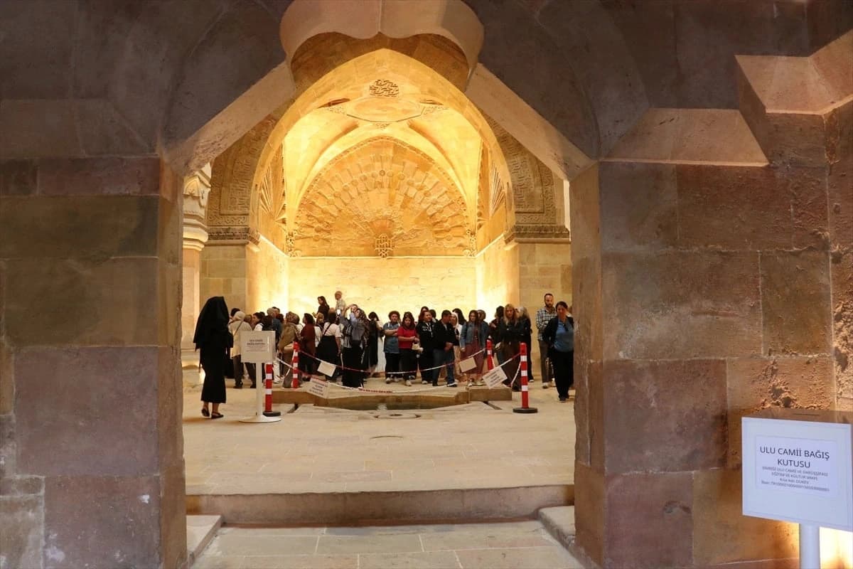 Divriği Ulu Camii ve Darüşşifasına ziyaretçi akını