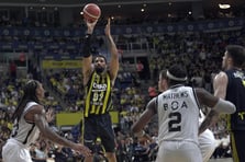 Fenerbahçe, Basketbol Süper Ligi play-off final serisinde Beşiktaş karşısında durumu 2-0 yaptı