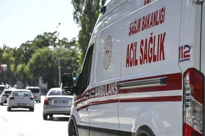 Eşini bıçaklayan koca, kaçarken can verdi