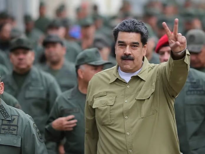 Maduro rest çekti: Venezuela'ya girmeleri mümkün değil