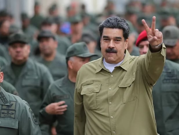 Maduro rest çekti: Venezuela'ya girmeleri mümkün değil