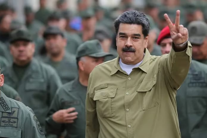 Maduro rest çekti: Venezuela'ya girmeleri mümkün değil