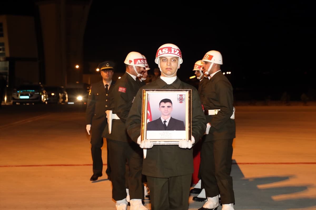 Ağrı'dan Hatay'a şehit ateşi düştü: Şehit Uzman Çavuş dualarla uğurlandı