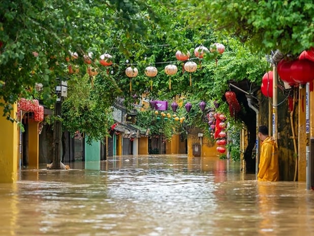 Vietnam'da sel ve heyelan 28 can aldı