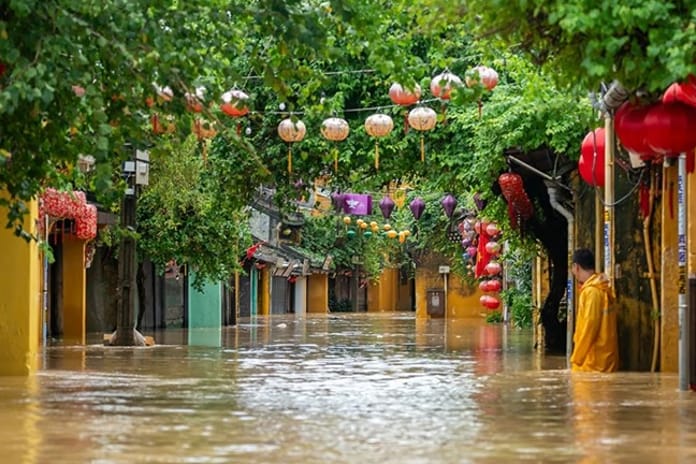 Vietnam'da sel ve heyelan 28 can aldı