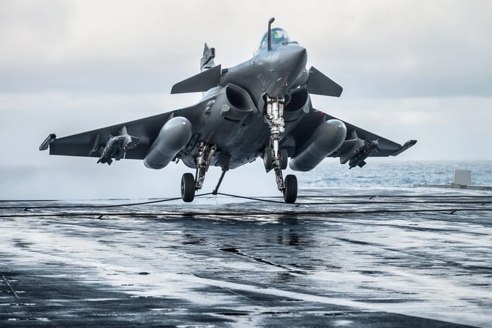 Endonezya, İlk Rafale savaş uçağını tanıttı