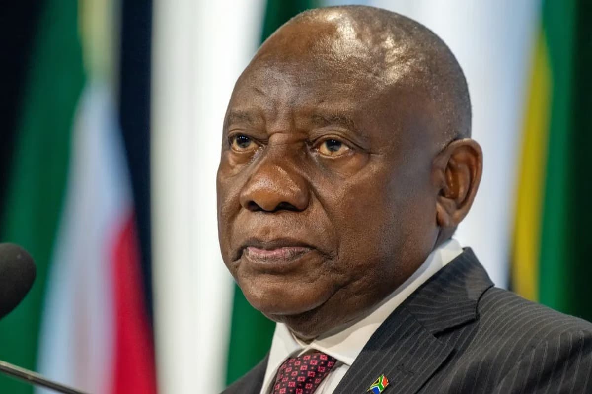 Güney Afrika Devlet Başkanı Ramaphosa hakkında azil soruşturması yeniden açılıyor