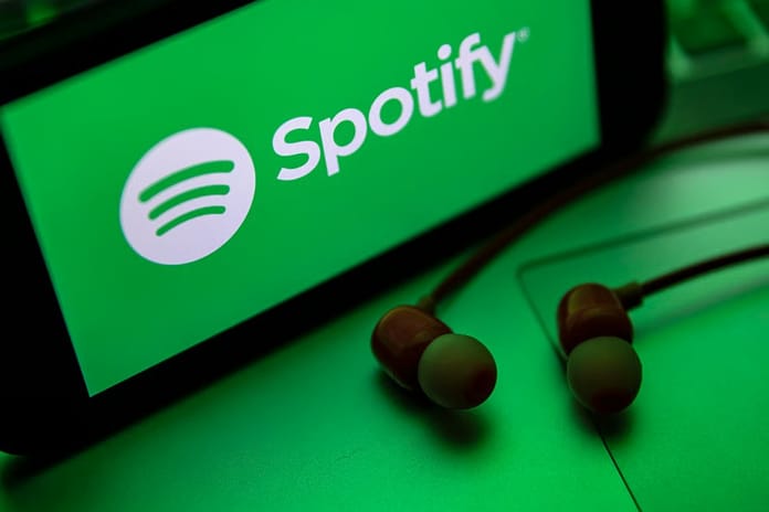 Spotify yapay zeka kaynaklı 'gürültüyü' azaltmak için yeni adımlar attı