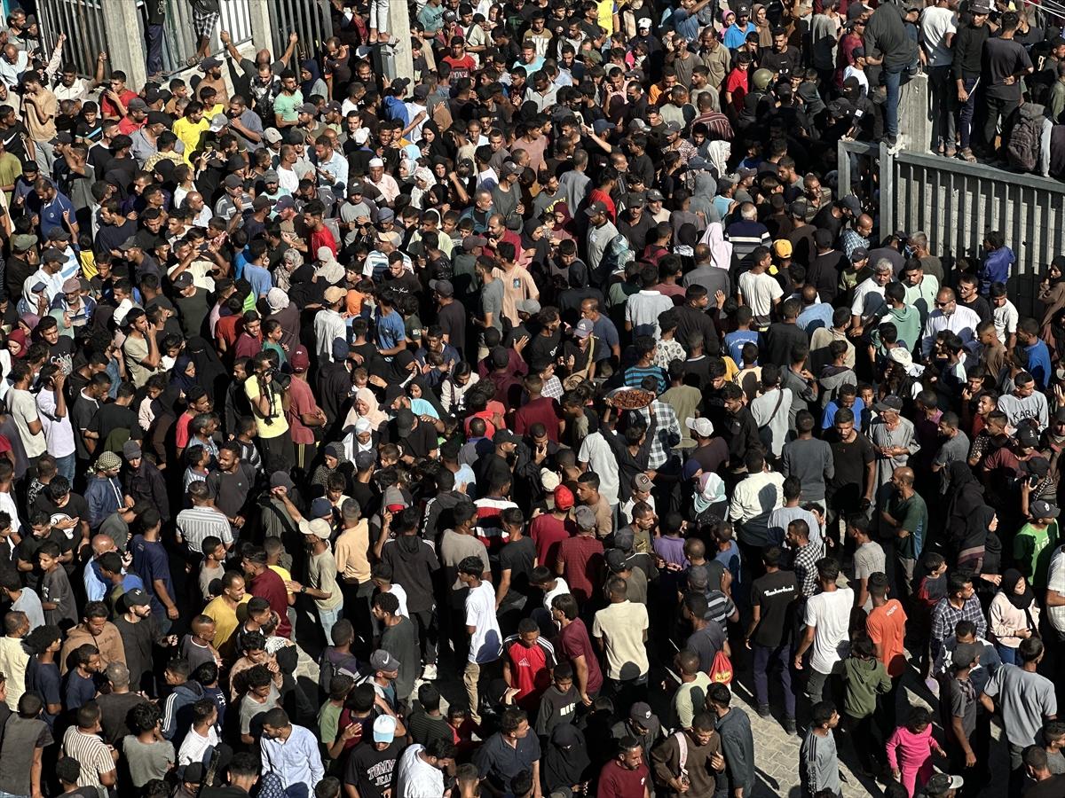 İsrail'in serbest bıraktığı Filistinli esirlerin bir kısmı Gazze'ye ulaştı