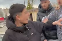 Eskişehir'de parkta yaşanan akran zorbalığı kameraya yansıdı