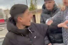 Eskişehir'de parkta yaşanan akran zorbalığı kameraya yansıdı