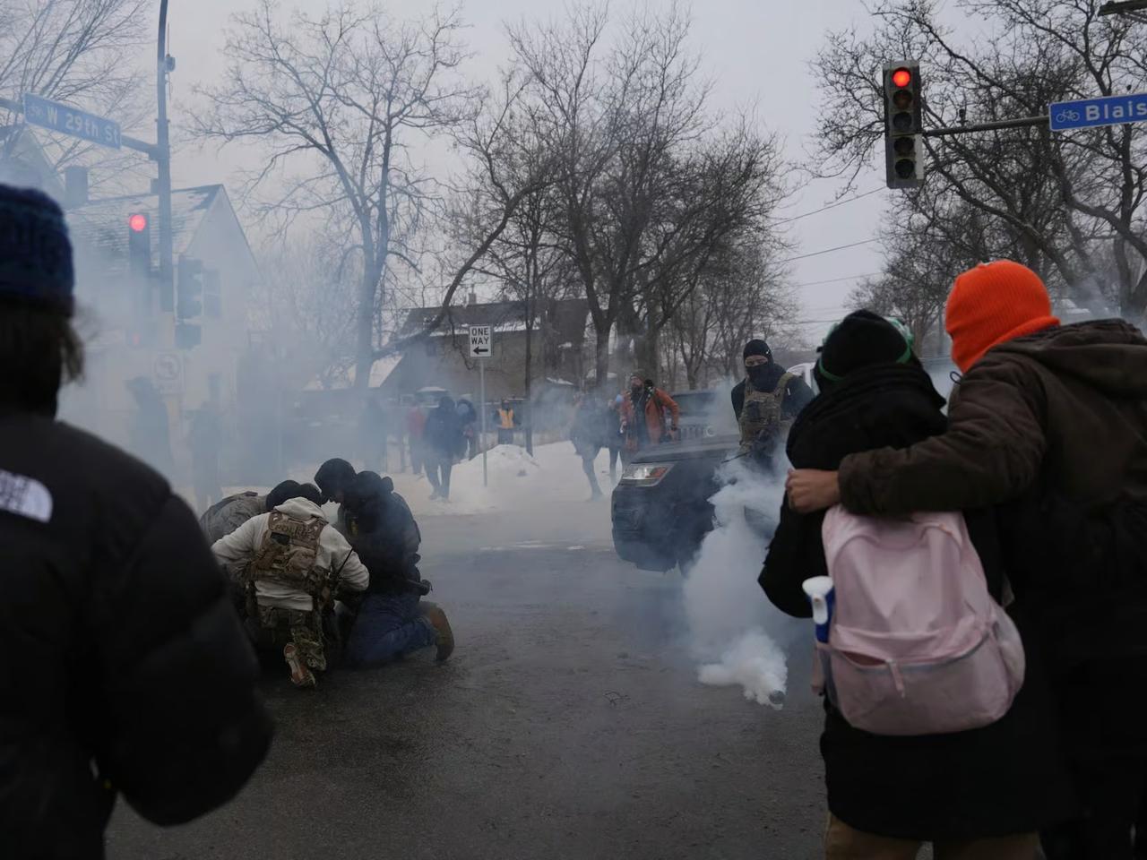 ICE polisi bir kişiyi daha vurdu