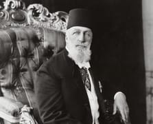 Tarihte Bugün: Son Halife Abdülmecid Efendi Paris'te vefat etti