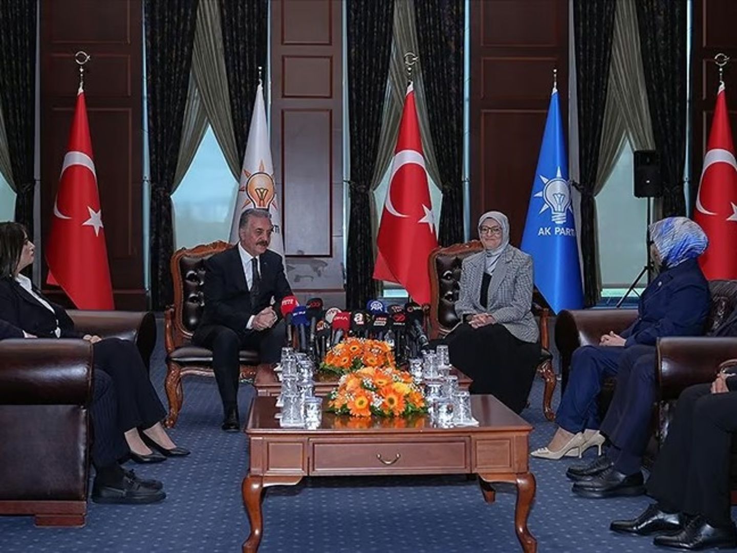 AK Parti'de bayramlaşma programı belli oldu