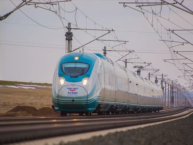 YHT biletlerine zam: Ankara-İstanbul hattı 930 TL oldu