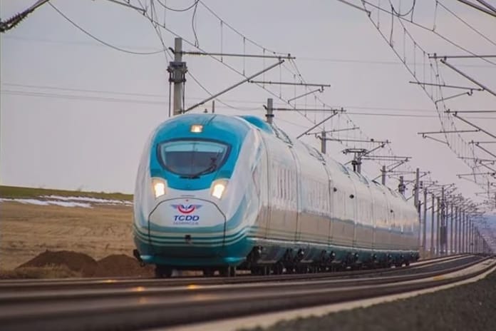 YHT biletlerine zam: Ankara-İstanbul hattı 930 TL oldu