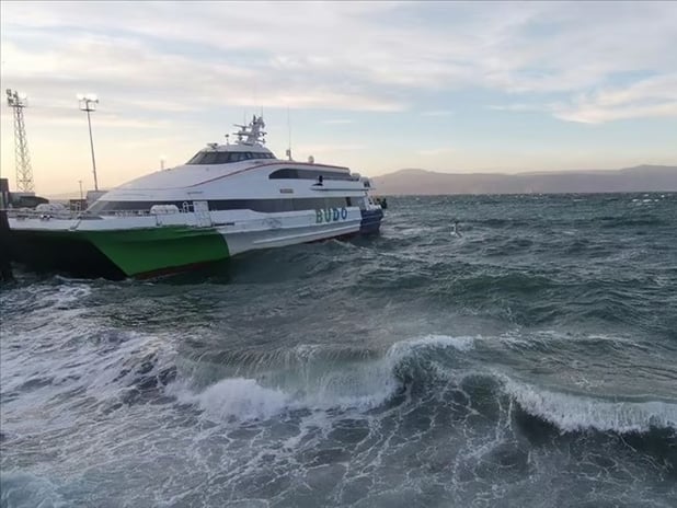 Marmara Denizi'ndeki fırtına BUDO seferlerini vurdu: 8 sefer iptal edildi