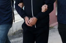 Tuzla'daki lüks villada 12 milyon liralık vurgun: Saat, silah ve otomobil çalan 3 hırsız yakalandı