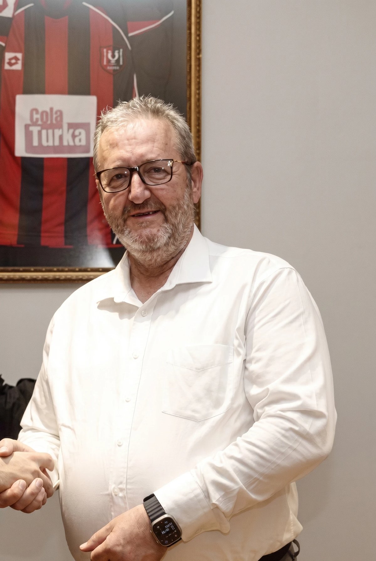 Uşakspor Başkanı Özhan Özgöbek