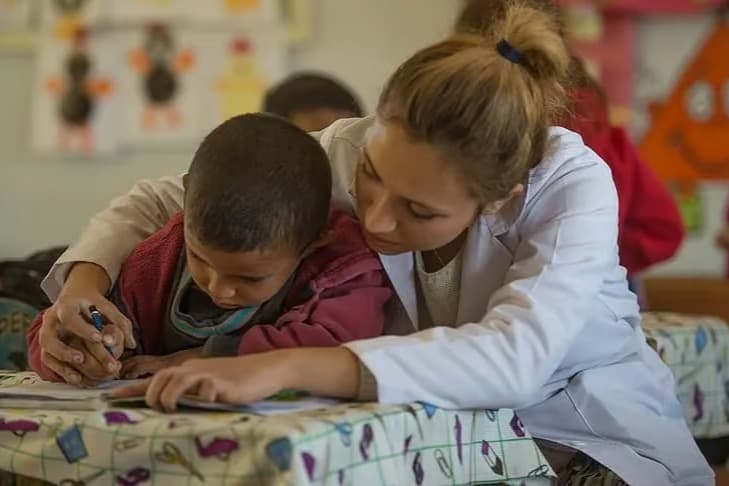 Algoritmaların öğretemeyeceği tek şey: Okulun ruhu ve muallimin şefkati