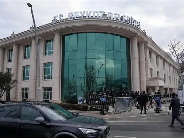 Beykoz Belediyesi'nde hesap zamanı: Alaattin Köseler ve 22 şüpheli hakim karşısında