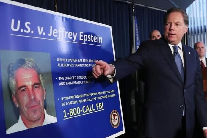 Fuhuş ve pedofili çetesi lideri Epstein için Mossad iddiası