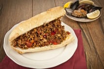 Fatih'teki gıda zehirlenmesi şüphesiyle anne ve 2 çocuğun ölümüne ilişkin 3 gözaltı