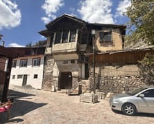 Tokat'ta 6 asırlık Hisariye Medresesi ev olarak kullanılıyor