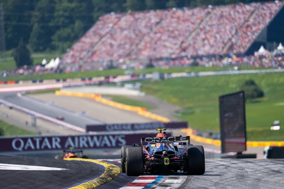 Formula 1'de sezonun 9. ayağı Büyük Britanya Grand Prix'si Silverstone Pisti'nde başlıyor