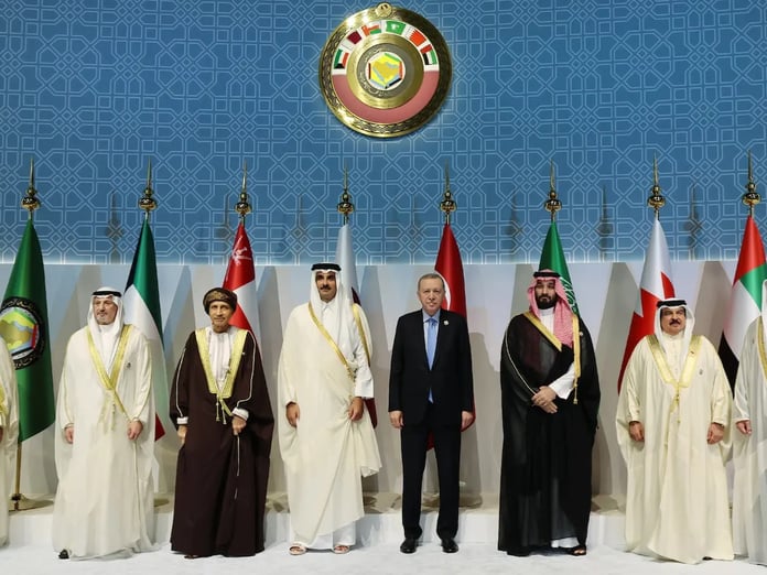 Arab News: Arap Devletleri için Türkiye'nin stratejik önemi artıyor