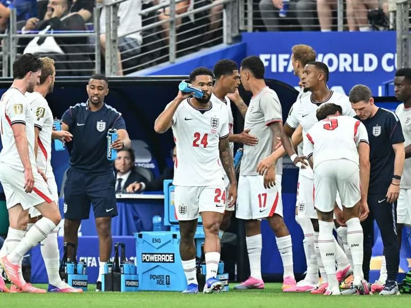 Dünya Kupası'ndaki su molaları FIFA'da analiz edilecek