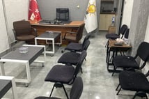 Balıkesir'de AK Parti İlçe Başkanlığına taşlı saldırı